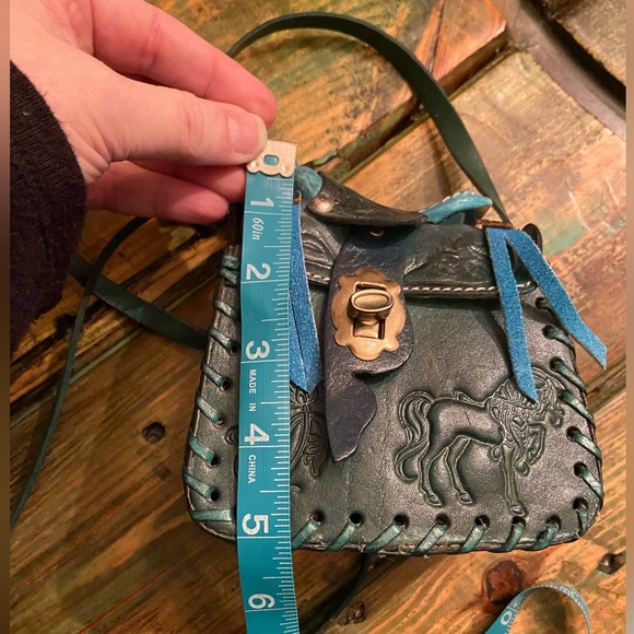 Vintage Made In Mexico Turquoise Leather Mini Saddle Stamped Crossbody Bag - Picture 10 of 12